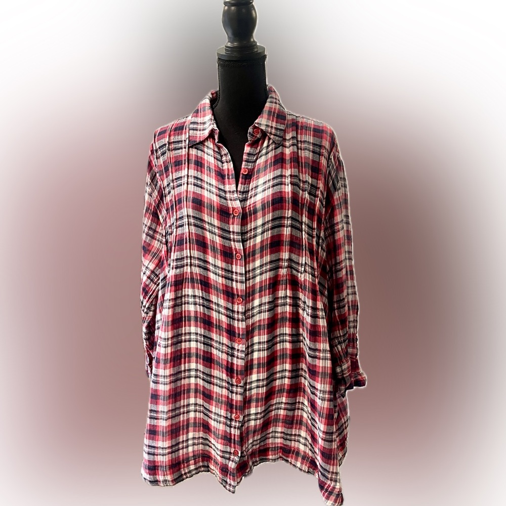 Super cute, soft plaid shirt